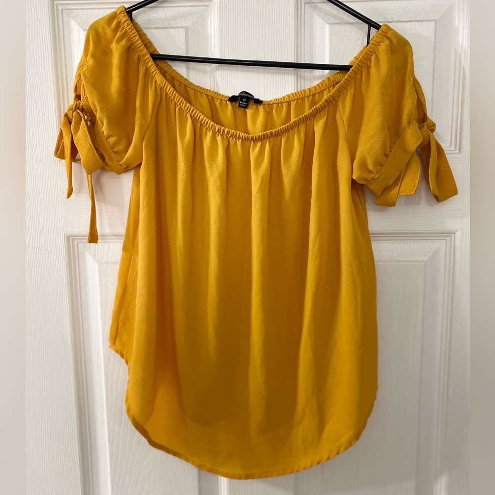 Blouse Size:M